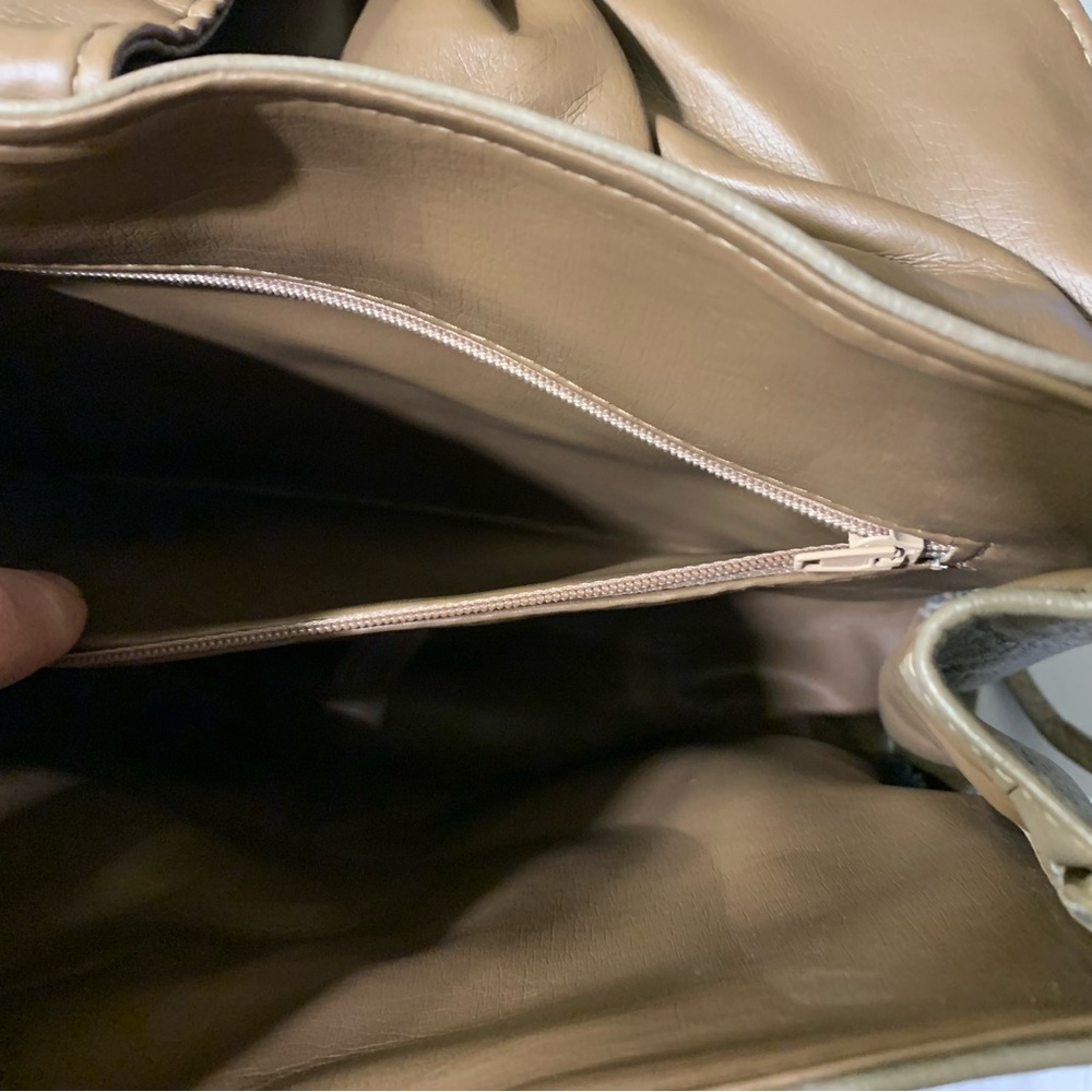 Taupe‎ Crossbody Bag with Metallic Copper Accent - Picture 6 of 8